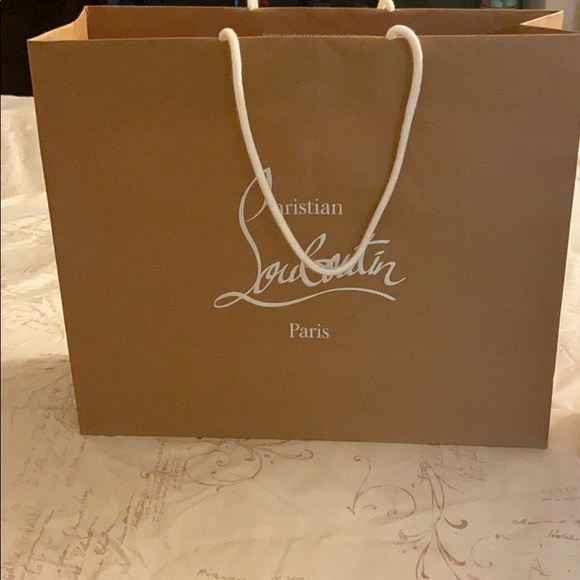 CL Shopping - Picture 3 of 3